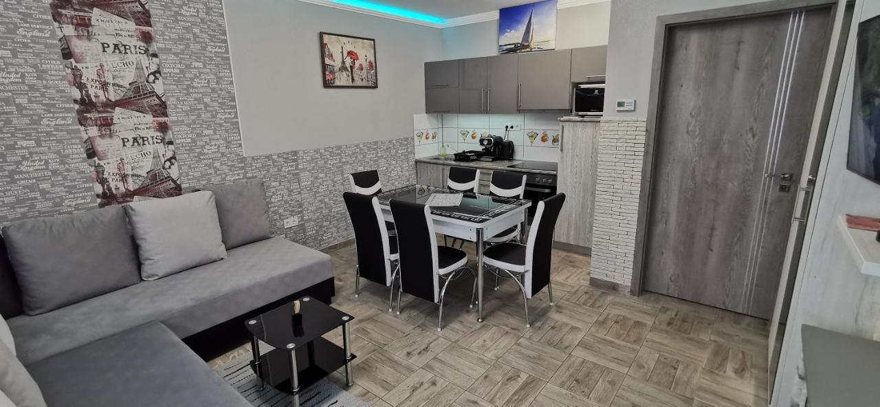 Sweet&Center Wellness apartman Siófok Buitenkant foto